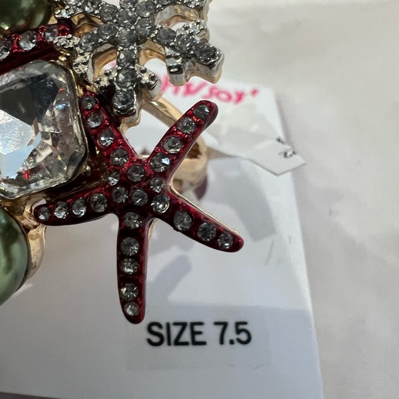 Betsy Johnson ring - Picture 2 of 7